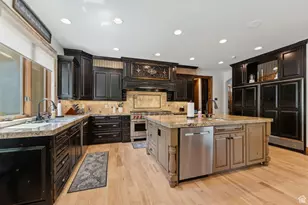 1 S Crosshill Ln, Sandy, UT 84092 - Photo 30