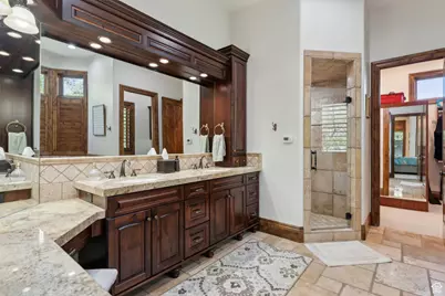 1 S Crosshill Ln, Sandy, UT 84092 - Photo 46