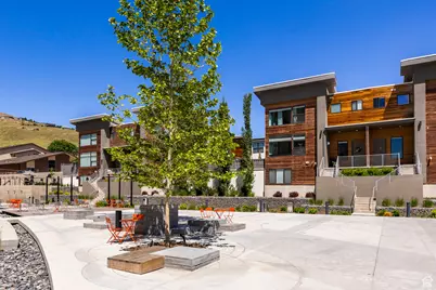 260 W 500 N #4, Salt Lake City, UT 84103 - Photo 36