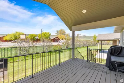 2029 S Cottage Ln, Garden City, UT 84028 - Photo 30