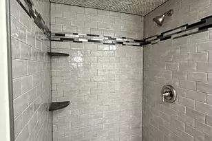 241 N Vine St W, Salt Lake City, UT 84103 - Photo 28