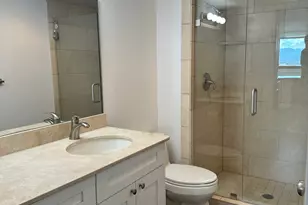 241 N Vine St E, Salt Lake City, UT 84103 - Photo 12