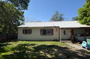 239 W Plum St, Grantsville, UT 84029 - Photo 1