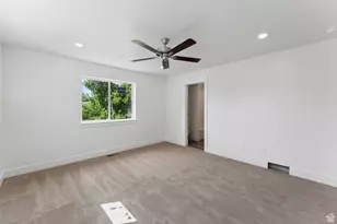 1615 N Angel St, Layton, UT 84041 - Photo 20