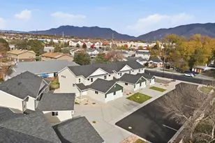 1615 N Angel St, Layton, UT 84041 - Photo 32