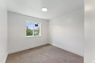 1615 N Angel St, Layton, UT 84041 - Photo 16