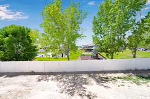 127 E Heron Ave, Saratoga Springs, UT 84045 - Photo 30