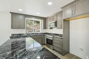 1189 E Benchview Dr, Ogden, UT 84404 - Photo 18