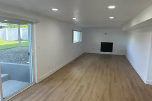 7726 S 3500 E, Cottonwood Heights, UT 84121 - Photo 12