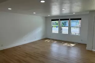 7726 S 3500 E, Cottonwood Heights, UT 84121 - Photo 6