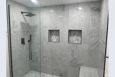 7726 S 3500 E, Cottonwood Heights, UT 84121 - Photo 8