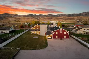 300 S 100 St W, Garden City, UT 84028 - Photo 12