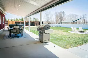 300 S 100 St W, Garden City, UT 84028 - Photo 26