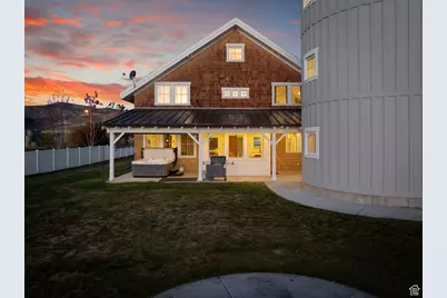 300 S 100 St W, Garden City, UT 84028 - Photo 12