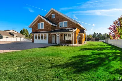 300 S 100 St W, Garden City, UT 84028 - Photo 18