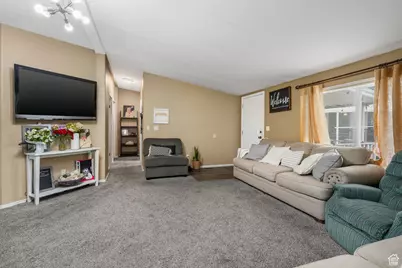 129 Barrington Way, Layton, UT 84041 - Photo 4