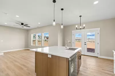 305 E 2690 N, Sigurd, UT 84657 - Photo 10