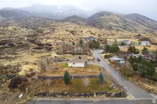 3870 W Mountaintop Circle, Cedar Hills, UT 84062 - Photo 4