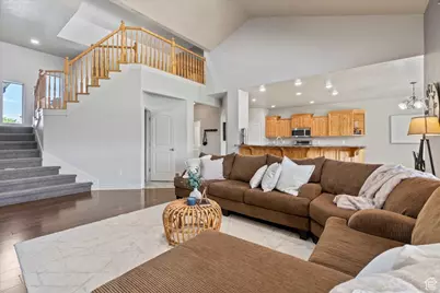12562 S Majestic Hill Ct, Herriman, UT 84096 - Photo 8