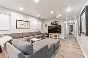 12562 S Majestic Hill Ct, Herriman, UT 84096 - Photo 46