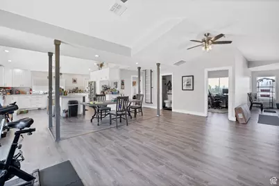 740 W Uzona Ave, Hildale, UT 84784 - Photo 8