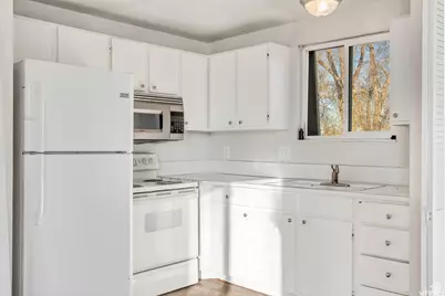 3185 S 4060 W, Salt Lake City, UT 84120 - Photo 14