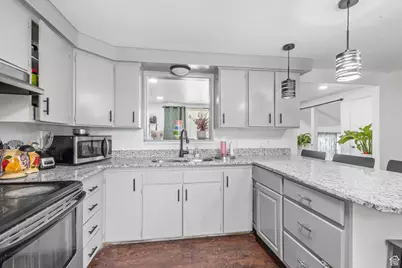 2595 W 3800 S, West Valley, UT 84119 - Photo 4