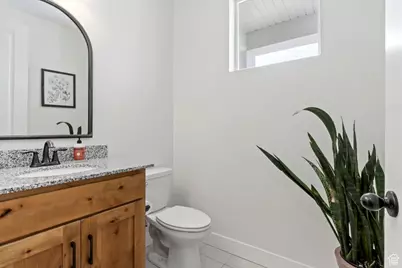 1046 W Seasons View Ct, Lehi, UT 84043 - Photo 6