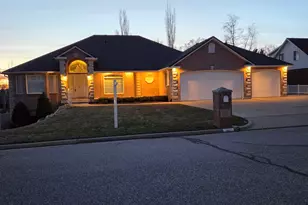 362 S Glen Cir E, Fruit Heights, UT 84037 - Photo 4