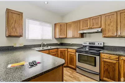 2802 W 4375 S, Roy, UT 84067 - Photo 6