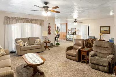 102 S 1000 W, Tremonton, UT 84337 - Photo 32