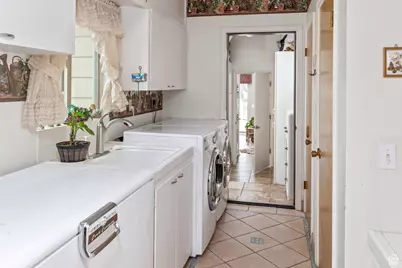 102 S 1000 W, Tremonton, UT 84337 - Photo 34