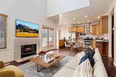 7825 S Spruce Tree Ln, Sandy, UT 84094 - Photo 2