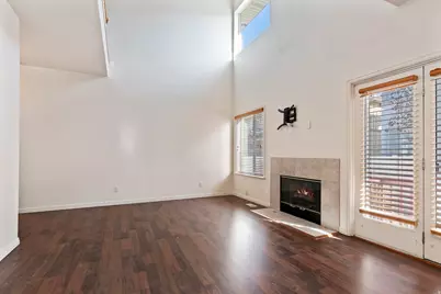 7825 S Spruce Tree Ln, Sandy, UT 84094 - Photo 6