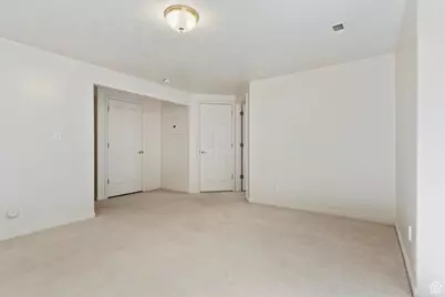 7825 S Spruce Tree Ln, Sandy, UT 84094 - Photo 20
