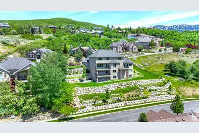 1596 E Millbrook Way S, Bountiful, UT 84010 - Photo 8