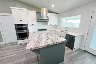 1557 N 2750 W, Plain City, UT 84404 - Photo 16