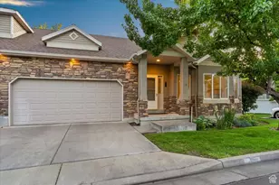 696 S Clearwater Falls Dr E, Layton, UT 84041 - Photo 4