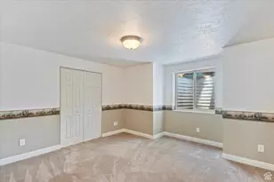 696 S Clearwater Falls Dr E, Layton, UT 84041 - Photo 28