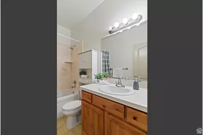 696 S Clearwater Falls Dr E, Layton, UT 84041 - Photo 16