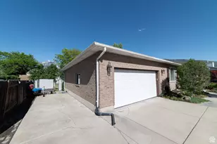 10273 Flanders Rd S, Sandy, UT 84092 - Photo 4