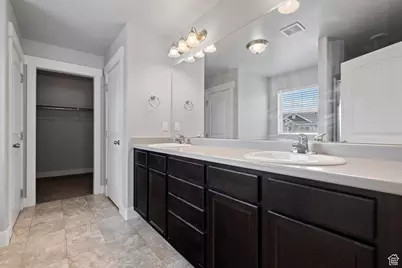 4959 Sagebrush Ln E, Eagle Mountain, UT 84005 - Photo 16