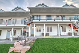 939 N Harbor Village Dr E, Garden City, UT 84028 - Photo 8