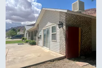 766 Huntridge Dr, Moab, UT 84532 - Photo 2