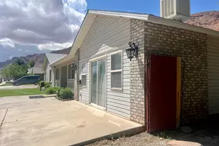 766 Huntridge Dr, Moab, UT 84532 - Photo 2