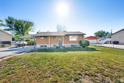 1657 N 1500 W, Clinton, UT 84015 - Photo 2
