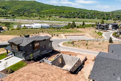 4169 W Discovery Way #302, Park City, UT 84098 - Photo 10