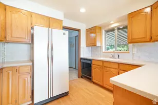 649 W Bulldog Circle, Murray, UT 84123 - Photo 10