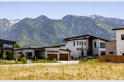 9942 S Altamont Dr E, Sandy, UT 84092 - Photo 4