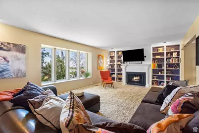 2673 E Toni Cir S, Cottonwood Heights, UT 84121 - Photo 8